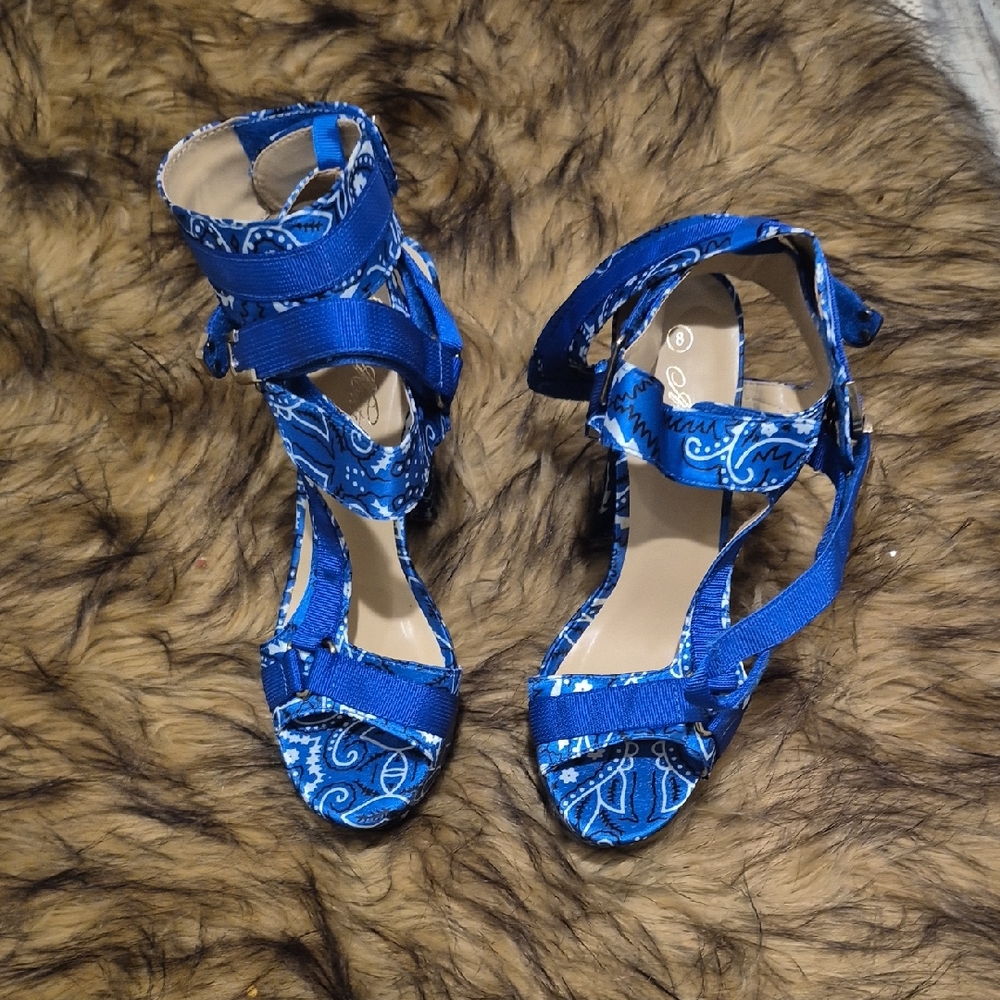 Mata Shoes Blue Patterned Sandals